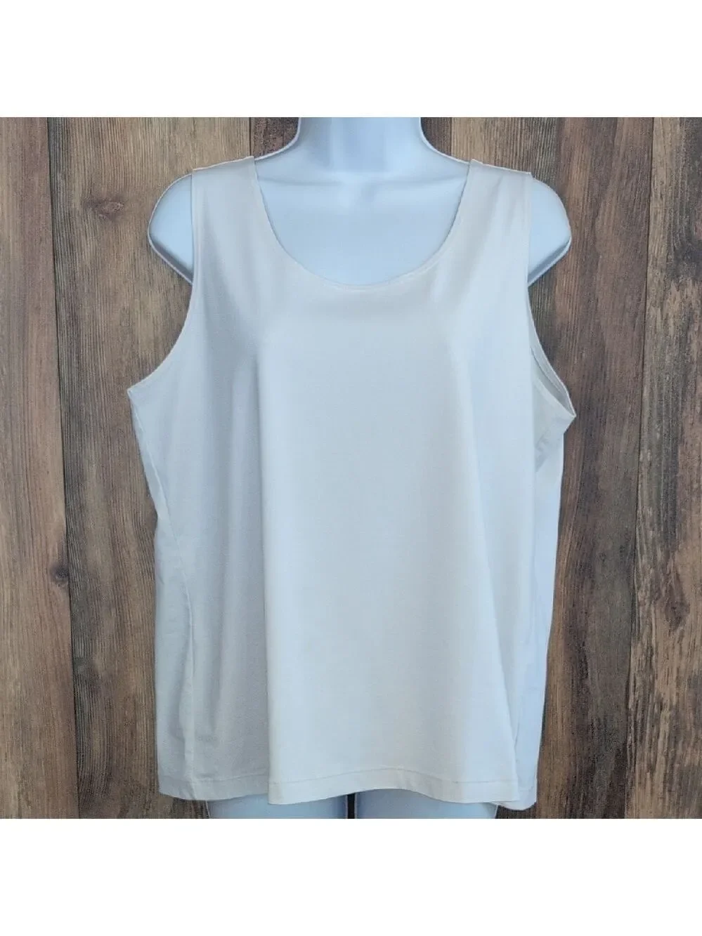 Chico's Classic White Stretch Camisole Tank Top 3/L          -809v